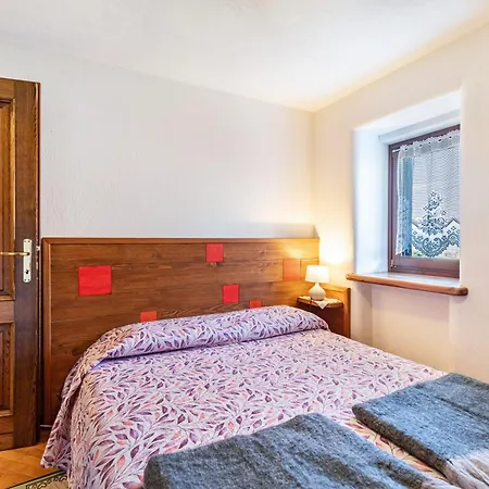 Holiday home Lo Sondzo