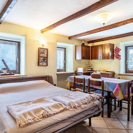Lo Sondzo Holiday home Nus